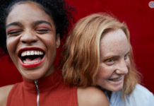 Feeling connected enhances mental and physical health – here are 4 research-backed ways to find moments of connection with loved ones and strangers
