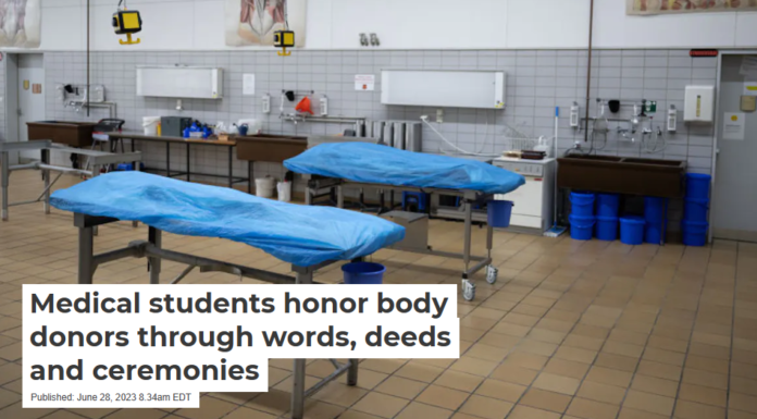Medical students honor body donors through words, deeds and ceremonies
