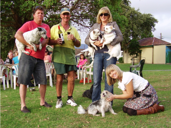 NSW consorting laws mean a group of dog owners who regularly meet at Sydney’s Leichhardt Pioneers Memorial Park might want to run criminal record checks on anyone joining their social gathering. AAP/Britt Smith