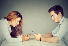 She phubbs me, she phubbs me not: Smartphones could be ruining your love life