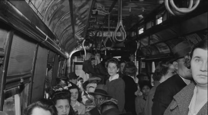 Workers on a trolley at 5 p.m. in Baltimore, April 1943. Marjory Collins/Library of Congress, CC BY-ND