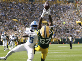 George Plimpton’s 1966 nonfiction classic ‘Paper Lion’ revealed the bruising truths of Detroit Lions training camp Green Bay Packers wide receiver Romeo Doubs (87) and Detroit Lions cornerback Terrion Arnold (6) show off their athleticism on Sept. 7, 2025. AP Photo/Matt Ludtke