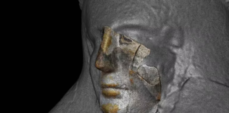 The 3D scan of a mask fragment matches up with the scan of a different well-preserved mask. Carlo Rindi Nuzzolo