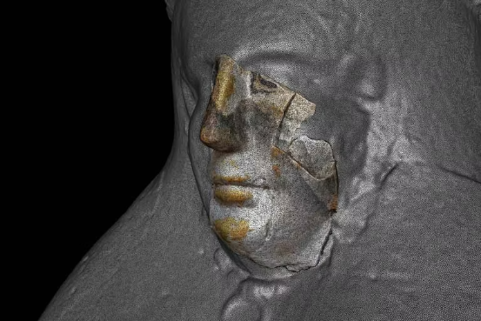 The 3D scan of a mask fragment matches up with the scan of a different well-preserved mask. Carlo Rindi Nuzzolo